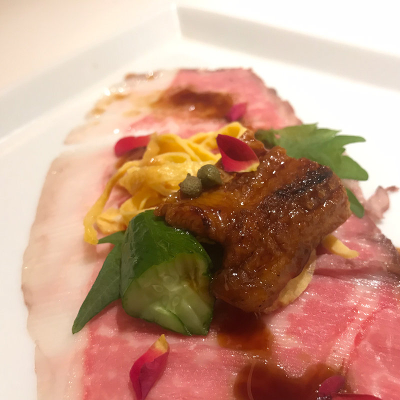 薄切り和牛サーロインとうなぎ(29ON 代官山店)