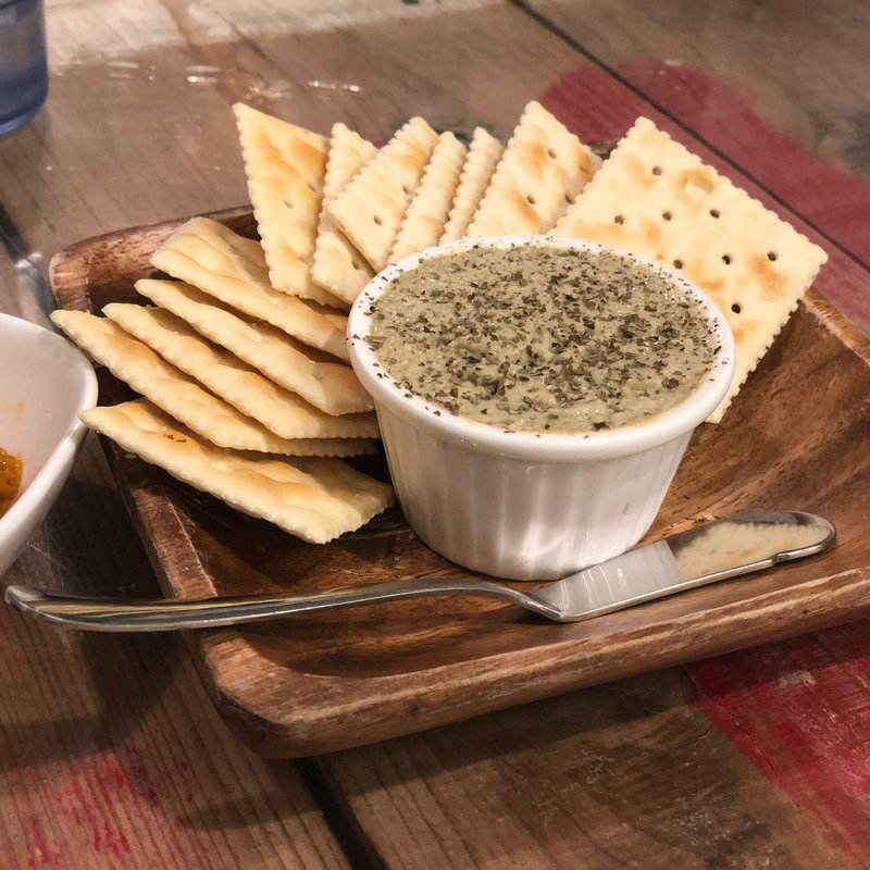 牡蠣とクリームチーズのパテ(地下の粋)