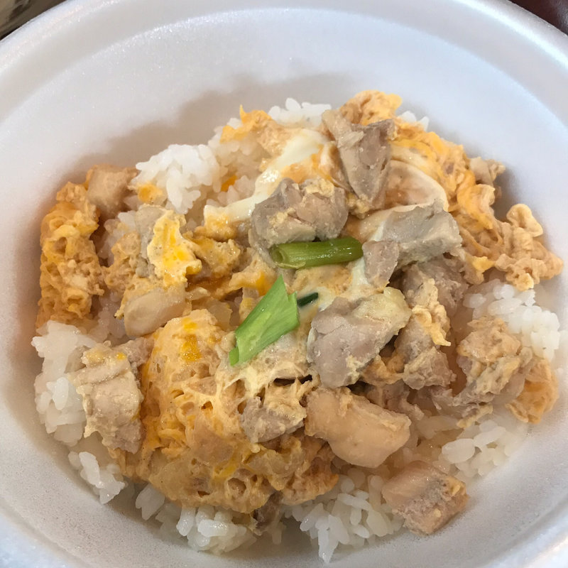 親子丼(持ち帰り)(250円食堂 お祭り りたや)