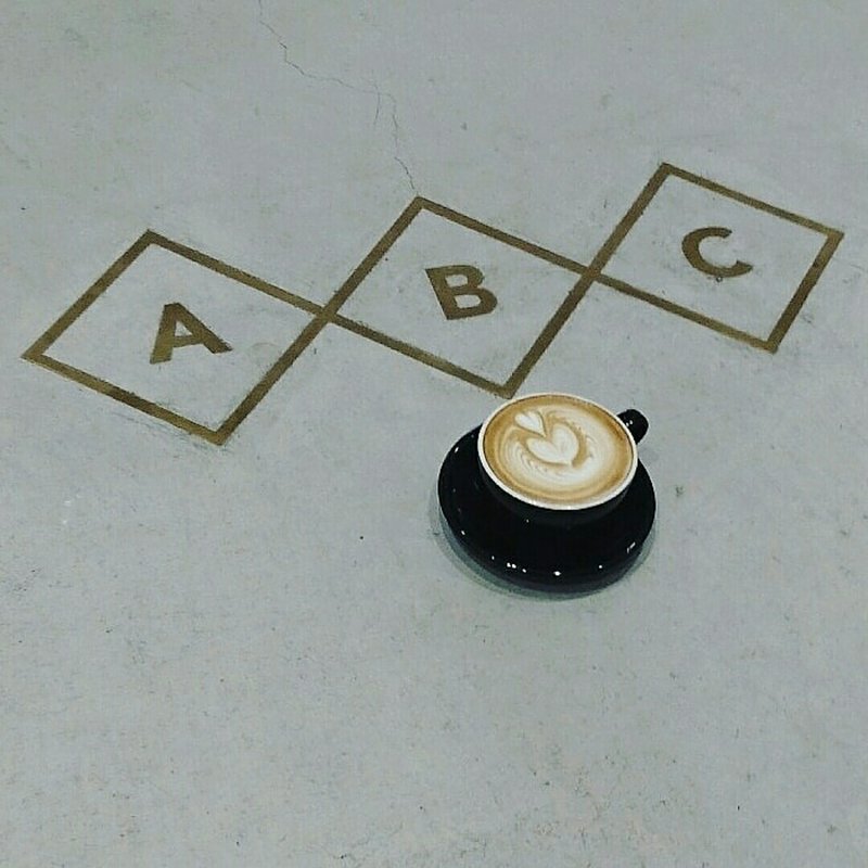カフェラテ(ALPHA BETA COFFEE CLUB 自由が丘駅前店)