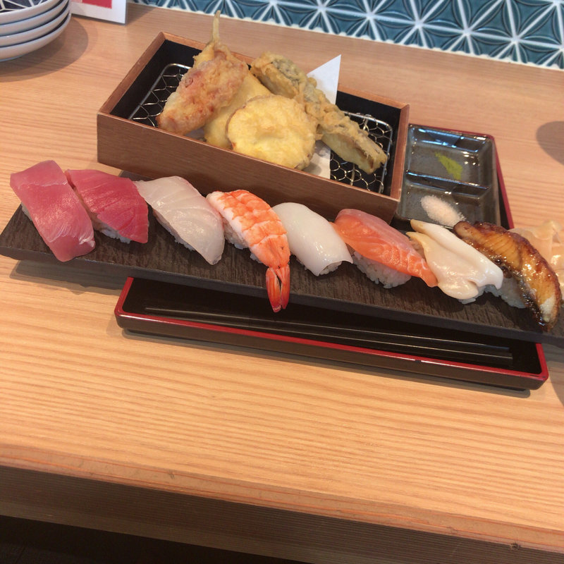 (鮨・酒・肴 杉玉 神楽坂)