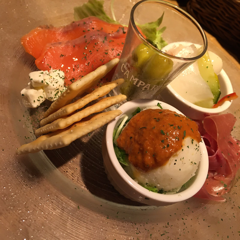 おつまみ豪華盛合せ(CONA 池袋南口店（コナ）)