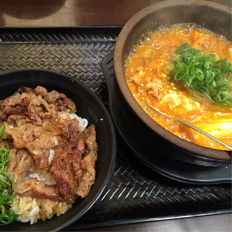 カルビ丼ミニとスン豆腐セット(韓丼 新堀川本店 )