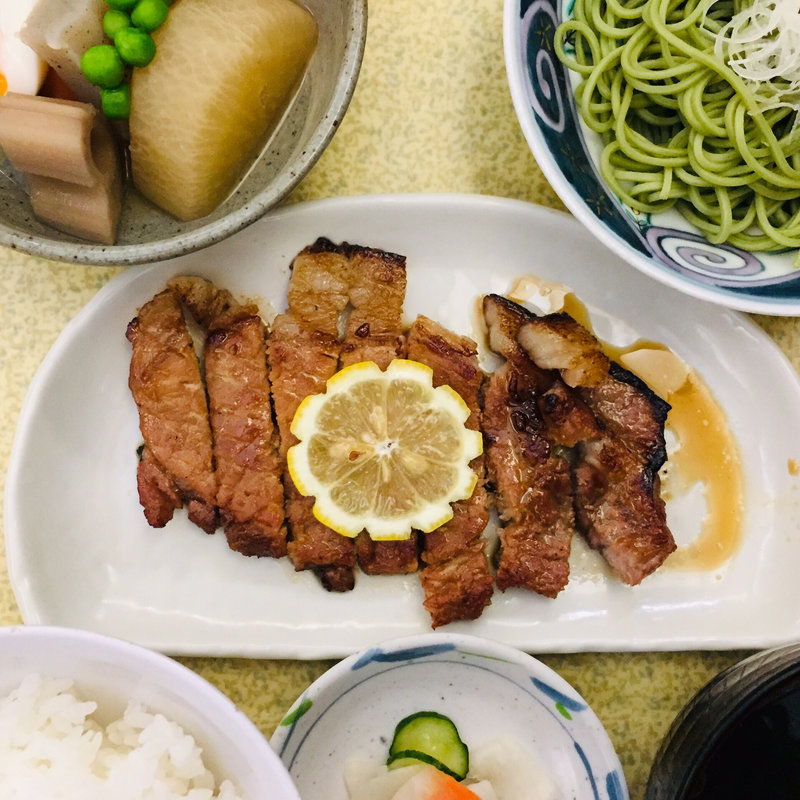 本日の日替り定食(たまごや食堂 )