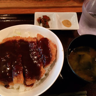 名古屋八丁味噌の味噌カツ丼(串かつ男 男おでん)