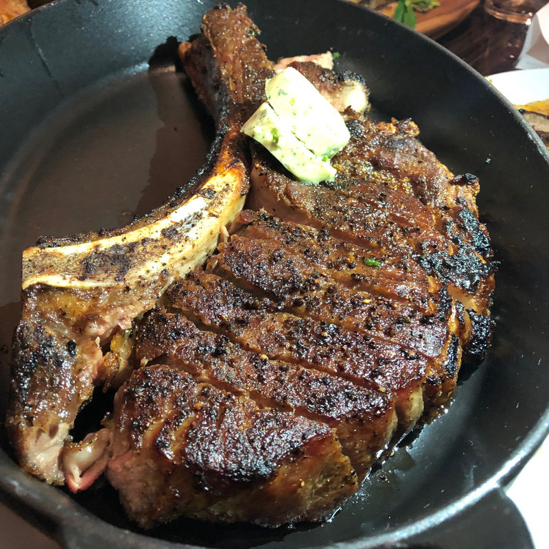 ドライエイジング トマホーク(BLT STEAK OSAKA)