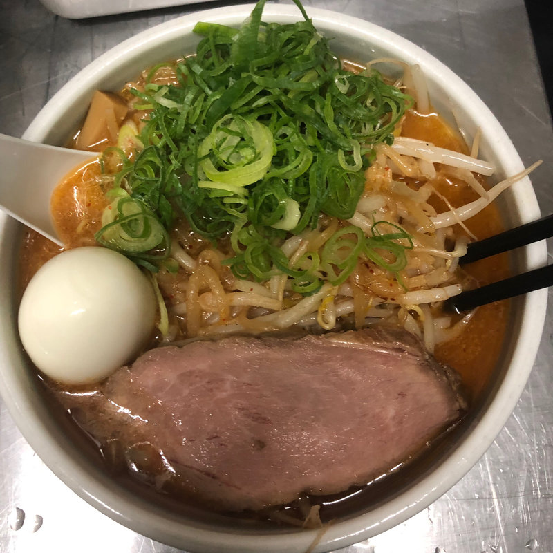 辛味噌 味玉 ラーメン(ラーメン 三空)