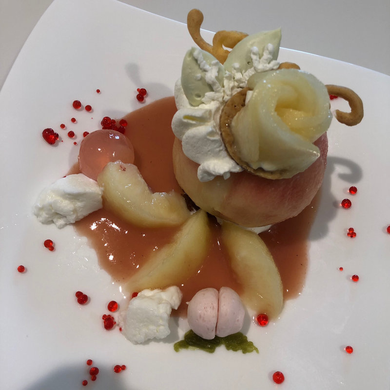 桃のプレートデザート(新宿高野本店 タカノフルーツパーラー)