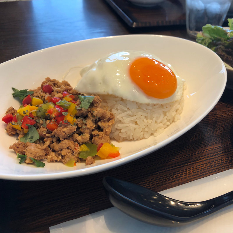 ガパオライス(アジアン食堂 ＫＵＵ みなとみらい店 （クウ）)