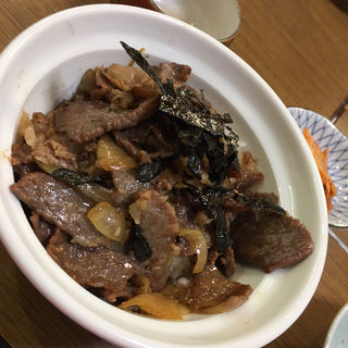 焼肉丼(近江かね安 （オウミカネヤス）)