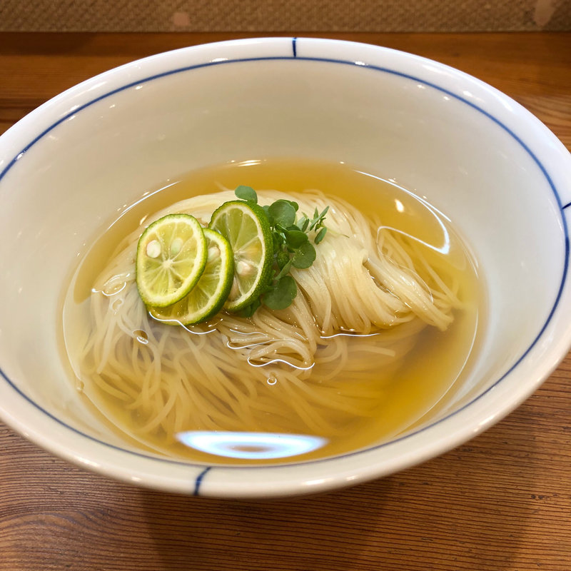 ひやかけ(別邸三く 豚骨らーめん真真（マシーン）)