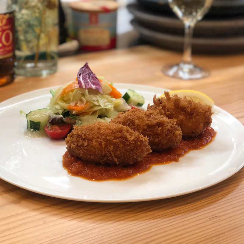 ズワイガニのクリームコロッケ(kitchen俊貴)