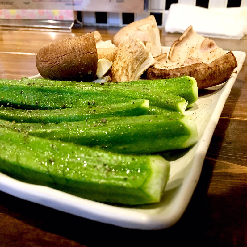 椎茸とオクラ(焼肉 座牛)