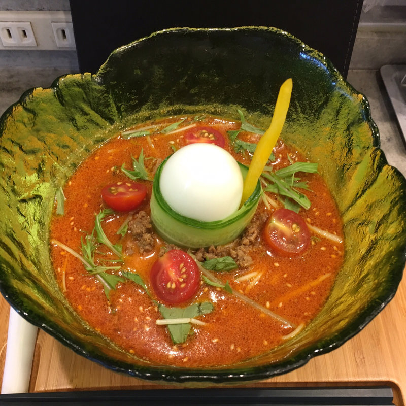 冷やし担々麺(ソバダイニング クワトロ)