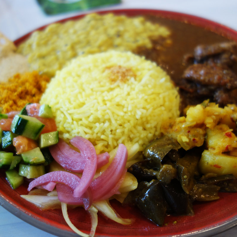 チキンカレープレート(CURRY&BAR KACHINA(カレー＆バー カチナ))