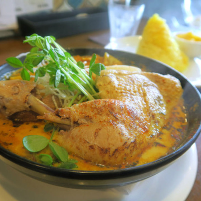 チキンレッグ(シドミド spice&café Sid Mid)