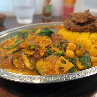 豆と野菜のベジカレー(ゴカルナ （Gokarna）)