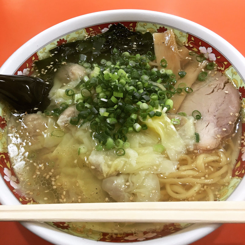 雲呑塩麺わんたんしおそば(珍来 北千住店)