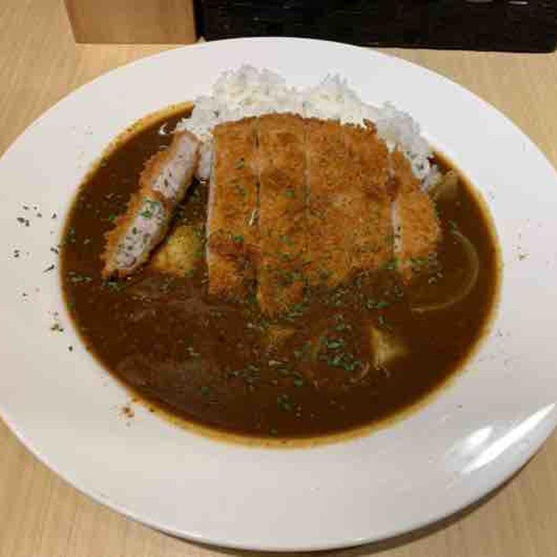三元豚カツカレーちょい辛追いスパイス(キッチンカナメ)