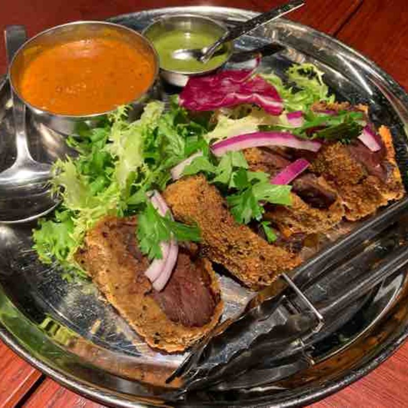 野生鹿のカトレット カレーソース添え(エリックサウスマサラダイナー)