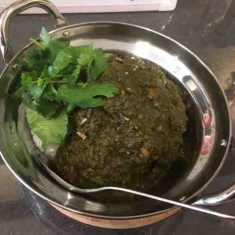 ホウレン草と青唐辛子のグリーンカレー(ラモスカレー)