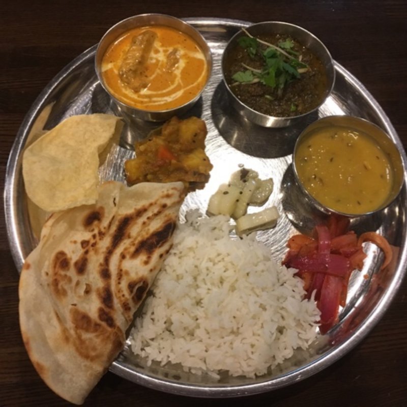 カリー2種(バターチキン、マトンサグワラ)Bセット(Spicy cafe RAJA)