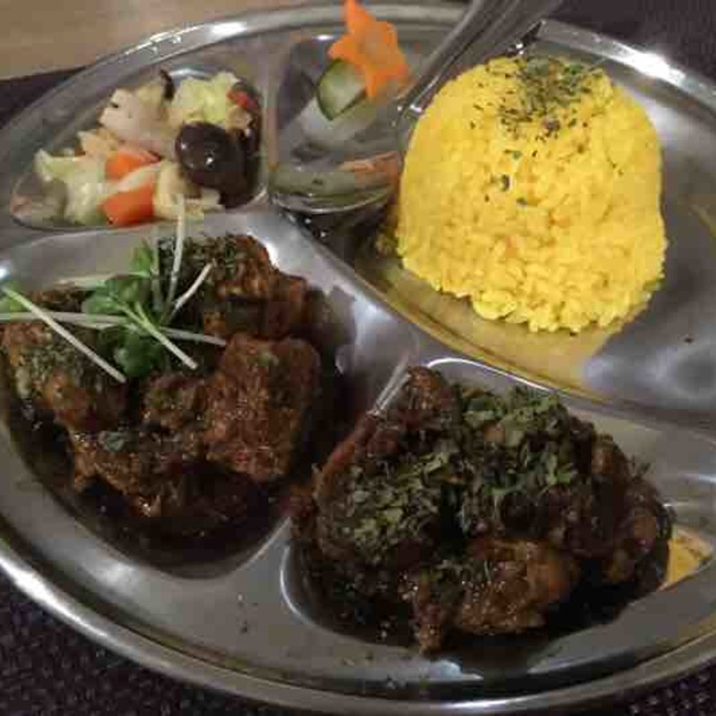 禁断の・あいがけカリーセット(トライバルカリー)