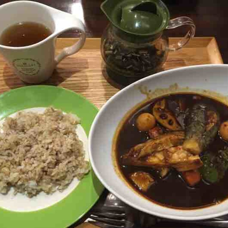 スープカレー コクの黒 柔らかポーク、有機爽快ミント&ネトルブレンド(ナゴミナチュルア （nagomi-NATULURE）)