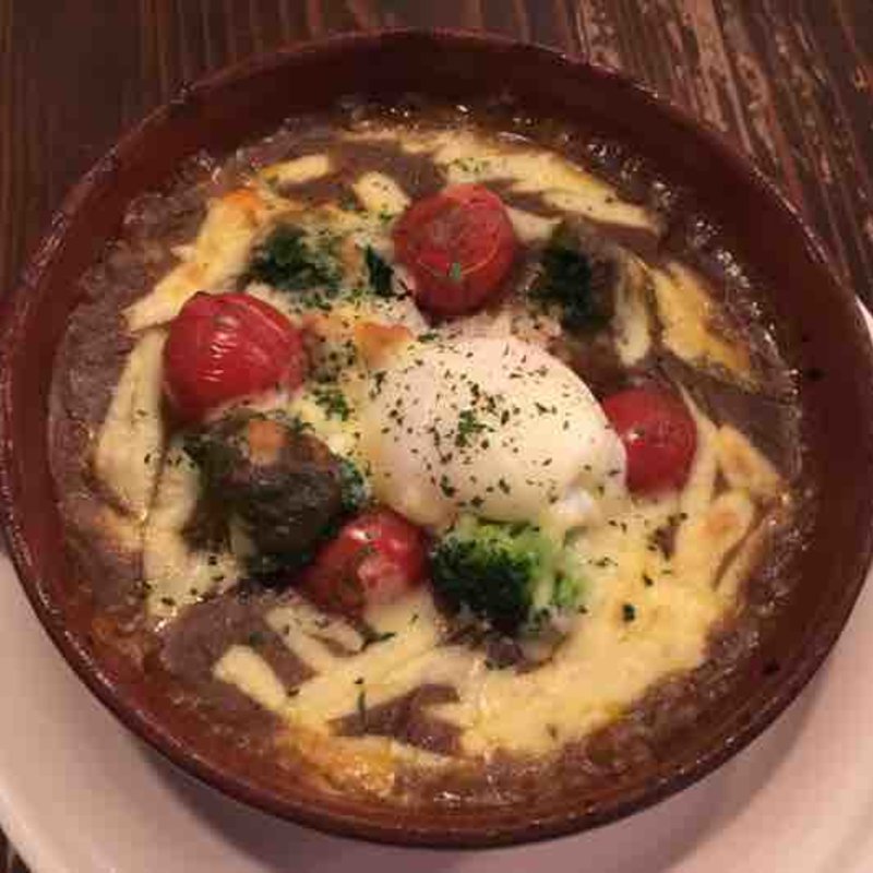 半熟卵と挽肉の焼きカレー(Jam3281 （ジャムサンニハチイチ）)