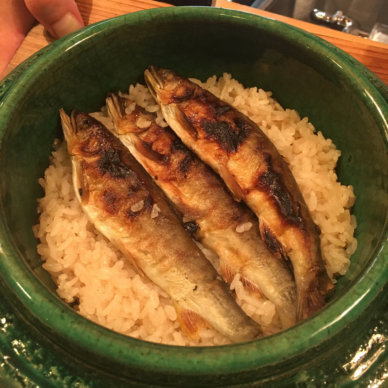鮎の釜飯(山中湖 菜庭料理 尚起)