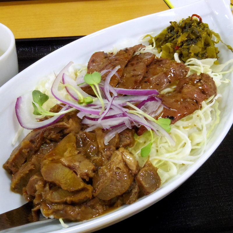 牛たんあいもり丼(長者亭 )