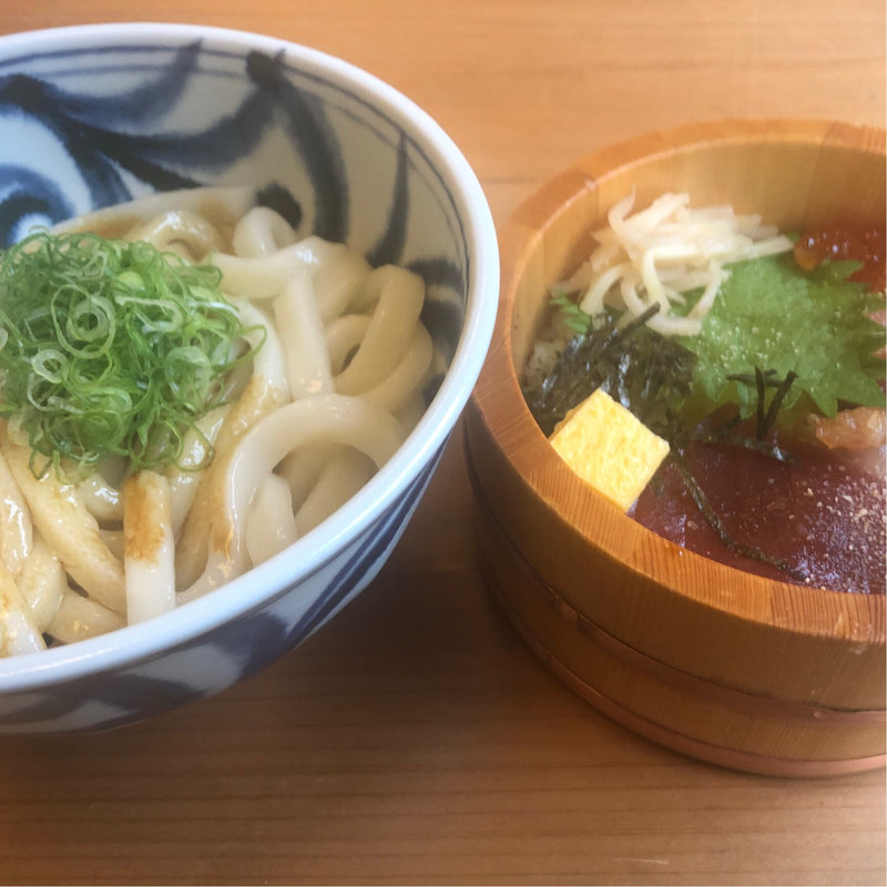 ランチ 伊勢うどんと手ごね寿司(桂 外宮 )