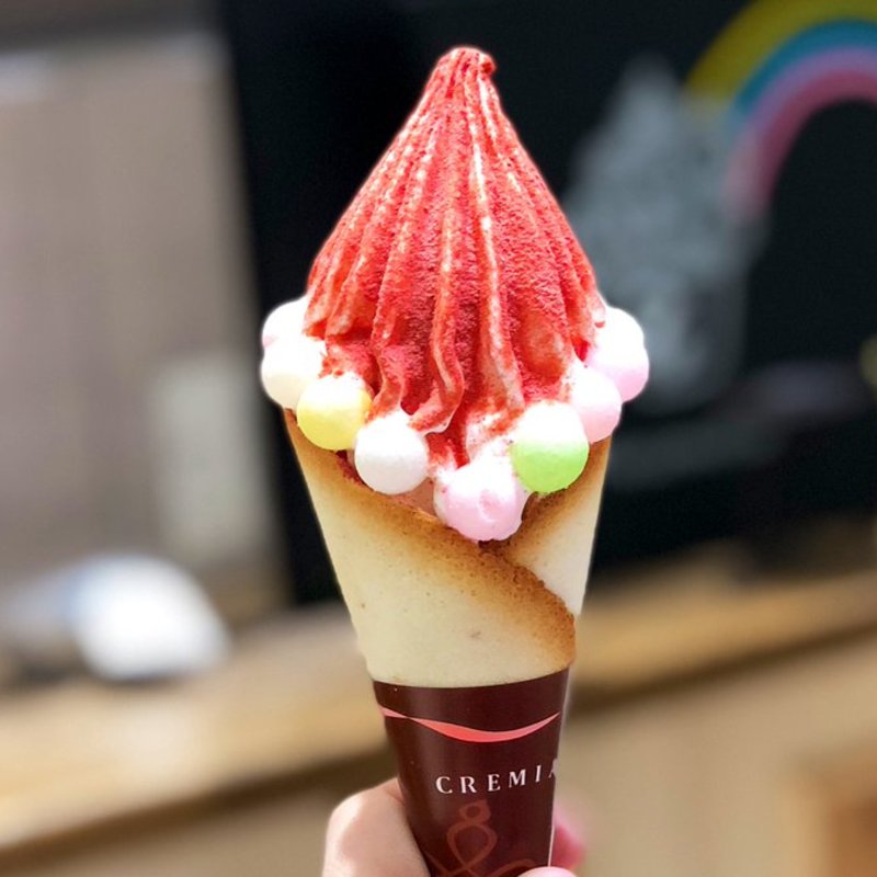 デコクレミア ストロベリー(Chocott　Milk　Bar （チョコットミルクバー）)