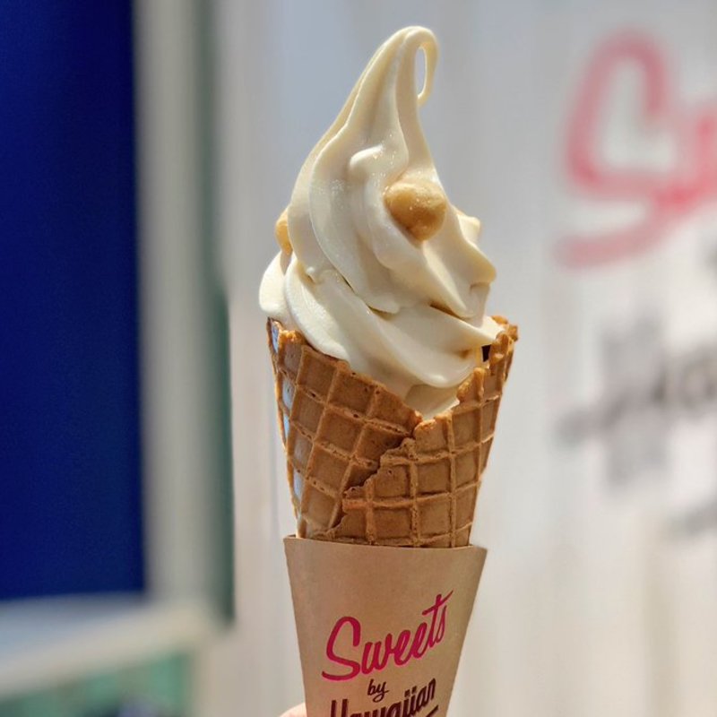 MUNA LOA マカデミアナッツバニラソフトクリーム(スイーツ バイ ハワイアン ホースト （Sweets by Hawaiian Host）)