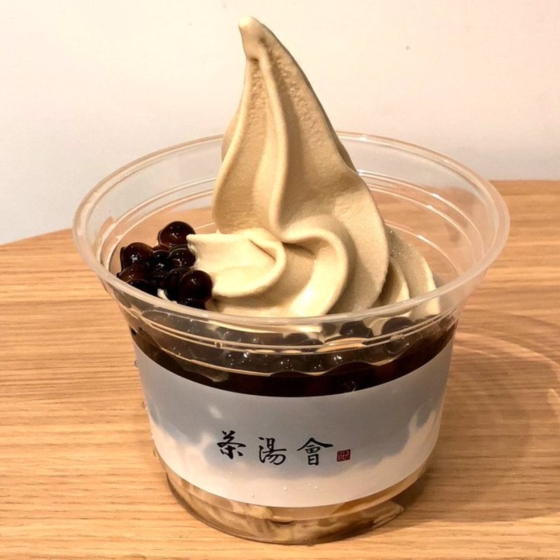 タピオカミルクティーソフトクリーム(TP TEA)