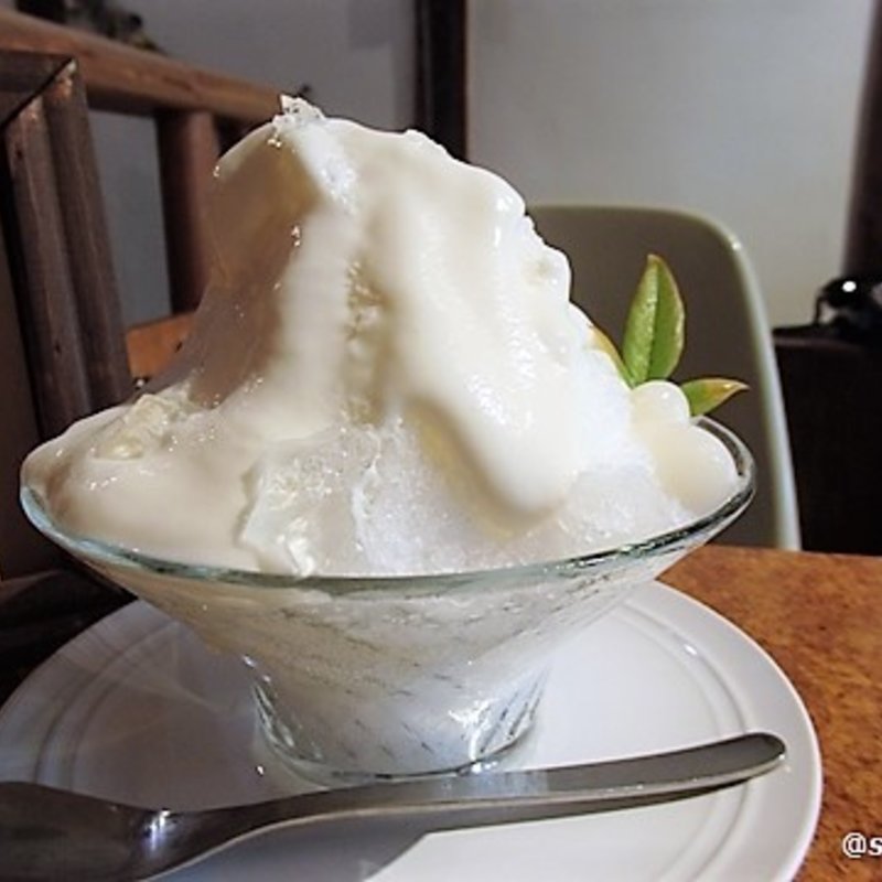 大人のカキ氷 酒粕と生クリームの淡雪クリームエスプーマ(Douceur)