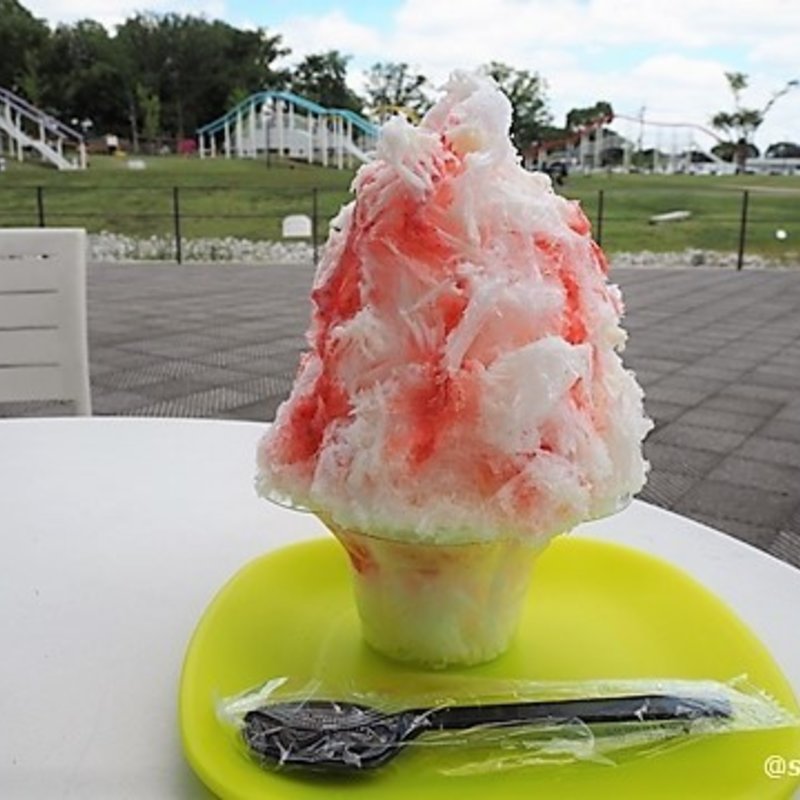 生いちごみるく(奈良の氷屋ヒノデさん )