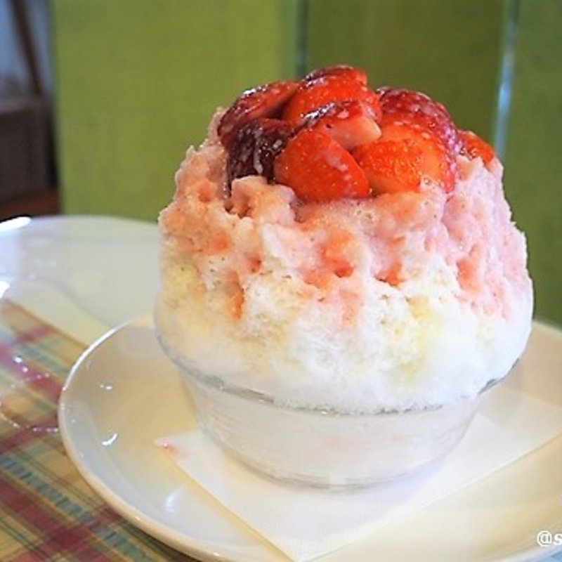 ミルクいちご(ブルーリバーカフェ （Blue River Cafe【旧店名】アオイキッサ）)