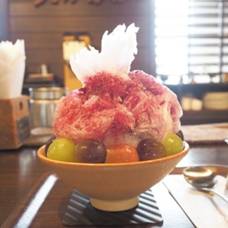 神出ぶどう氷(珈専舎たんぽぽ （こうせんしゃ たんぽぽ）)