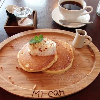 パンケーキ プレーン ダブル (cafe Mi-Can　 （カフェ ミカン）)
