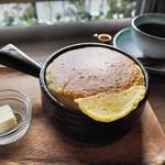 厚焼きスフレパンケーキ