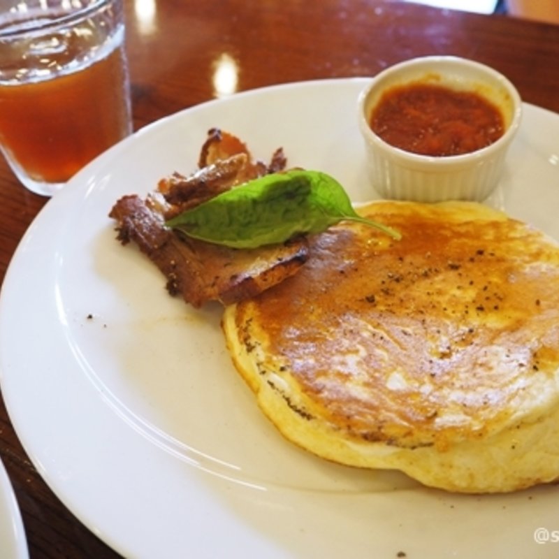 パンケーキと倉敷ベーコンのプレート(カフェ ナチュール （Café NATURE 【旧店名】オーガニックパティスリーカフェ soil）)