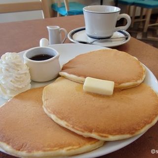 パンケーキセット プレーン(コーヒー アンド パンケーキ しまカフェ （Coffee and Pancake しまカフェ）)