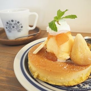 うららのパンケーキ アイス＋季節のパンケーキ (うららの食堂)