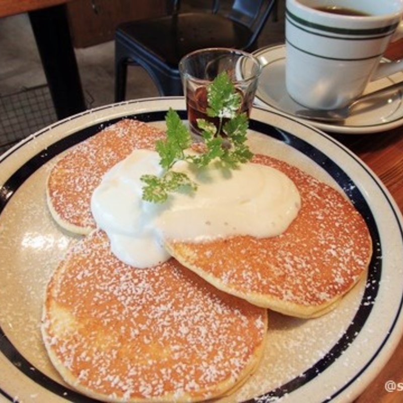 プレミアムパンケーキ　プレーン(食堂 PLUG)