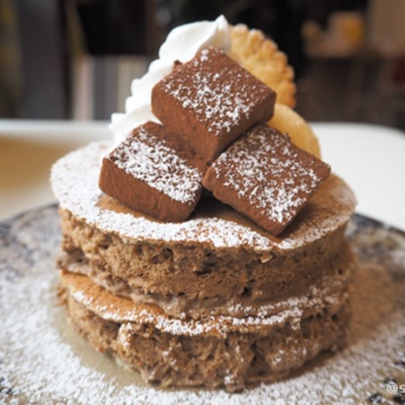 冬のパンケーキ　自家製生チョコとバニラアイスのカフェモカパンケーキ(カフェ アリエッティ （Cafe ARRIETTY）)
