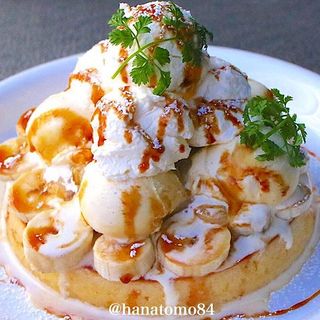 バニラアイス＆ホイップ＆バナナパンケーキ(カフェ アクイーユ 恵比寿)