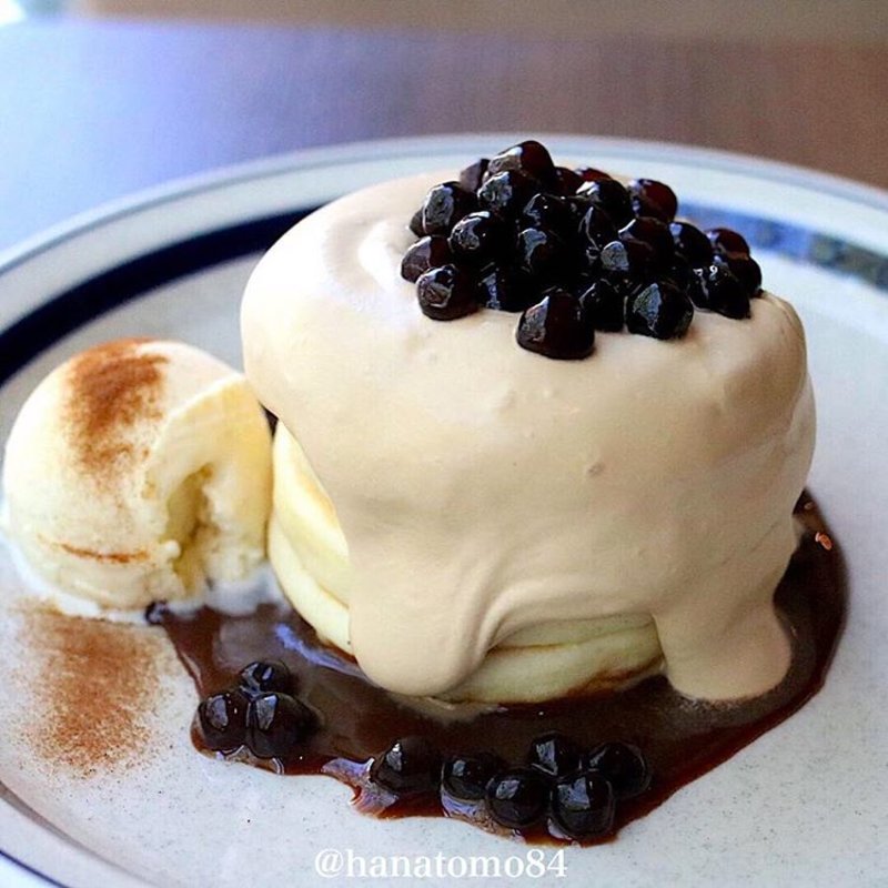 タピオカパンケーキミルクティー(hole hole cafe＆diner 渋谷)