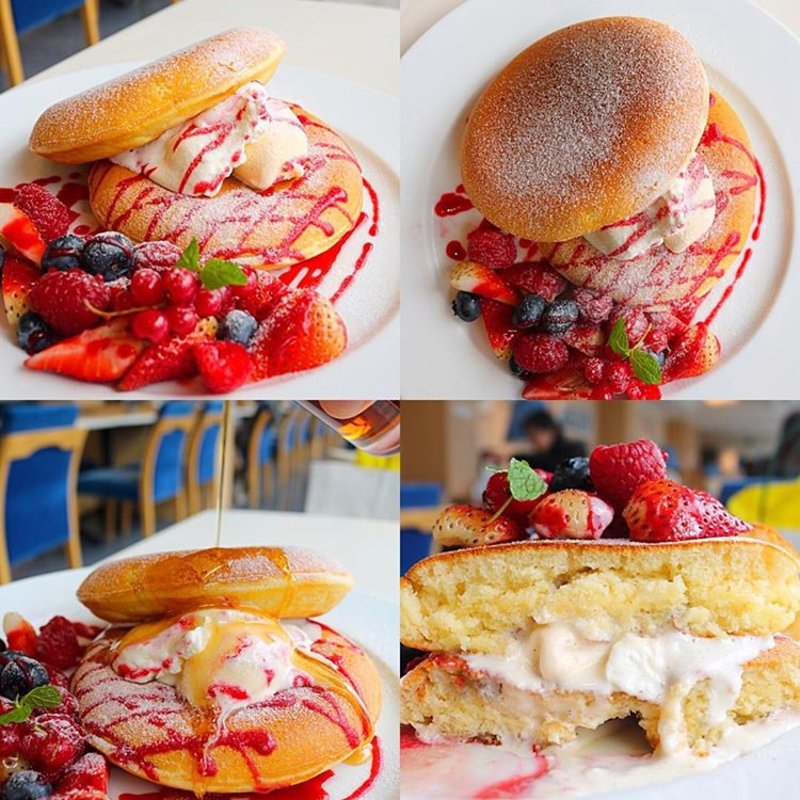 苺·木いちごブルーベリーのパンケーキ(カフェナチュレ )