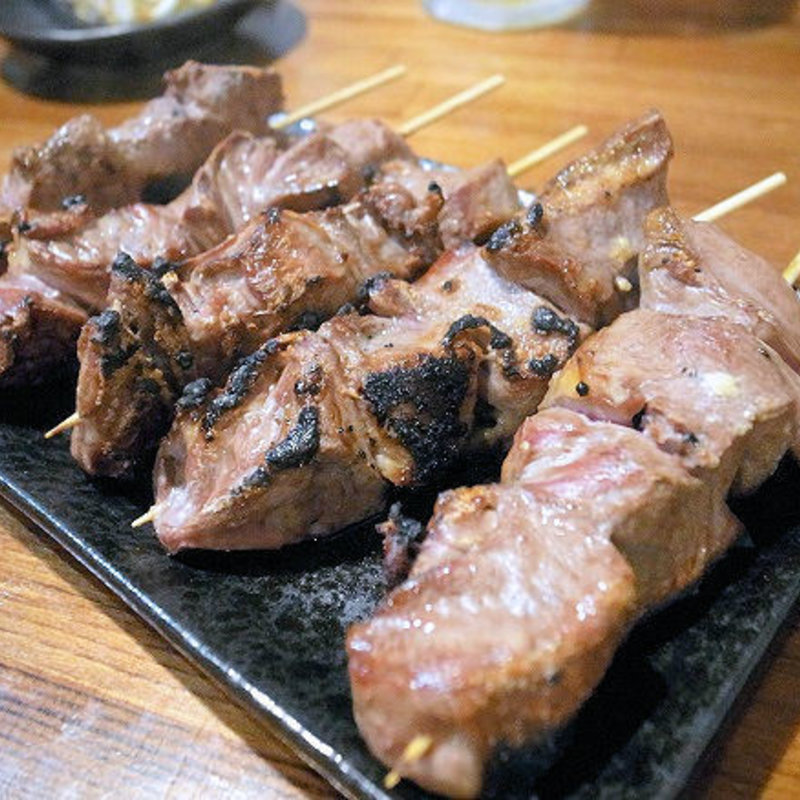 はつ(名物やきとん とみちゃん)